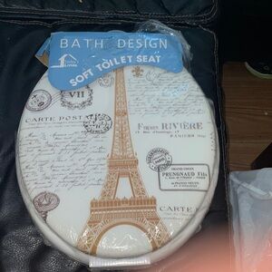 Soft Toilet Seat with Eiffel Tower Print - White and Brown